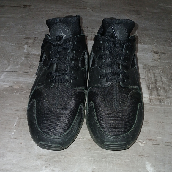 COPY - Mens Nike huarache sneakers size 12 black used - Picture 1 of 4